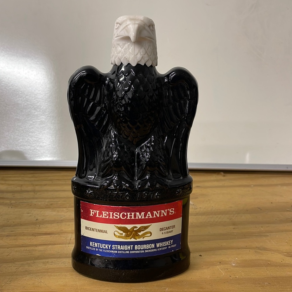 Collectors edition Fleischmann’s Bicentennial Decanter
